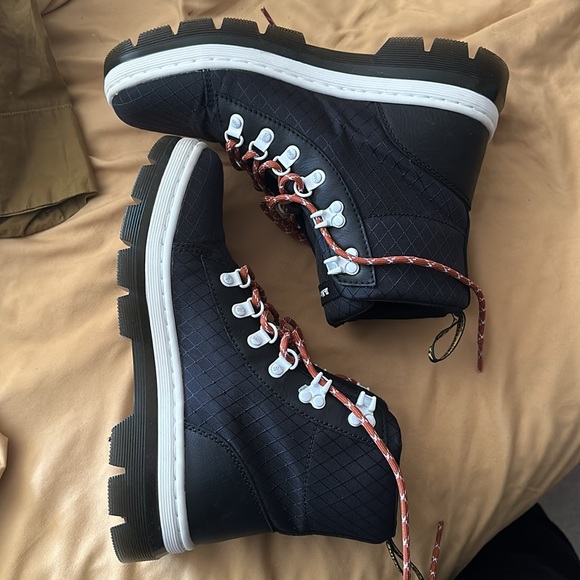 Dr. Martens - worn twice - Picture 5 of 8